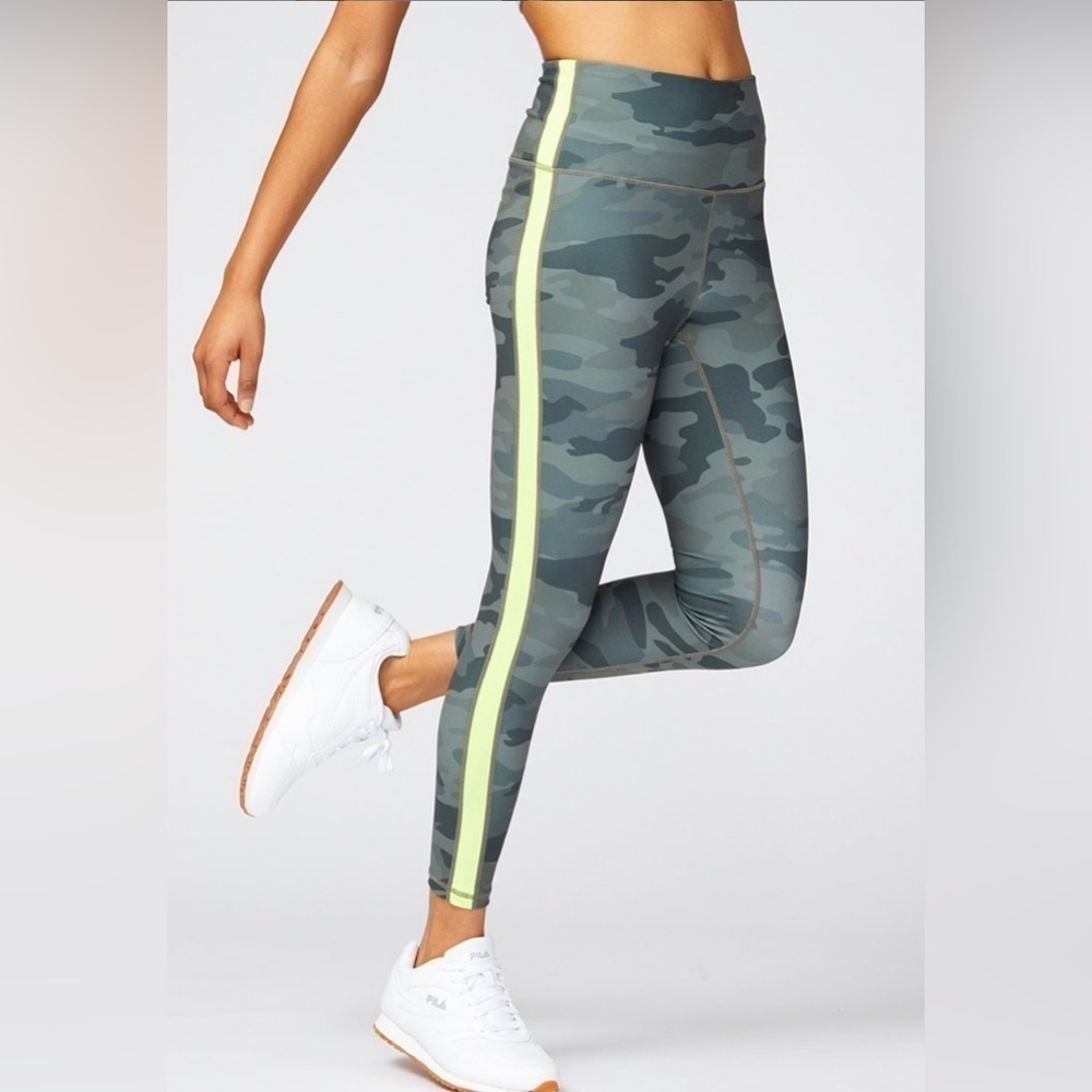 New Reebok 7/8 High Rise Camouflage Leggings